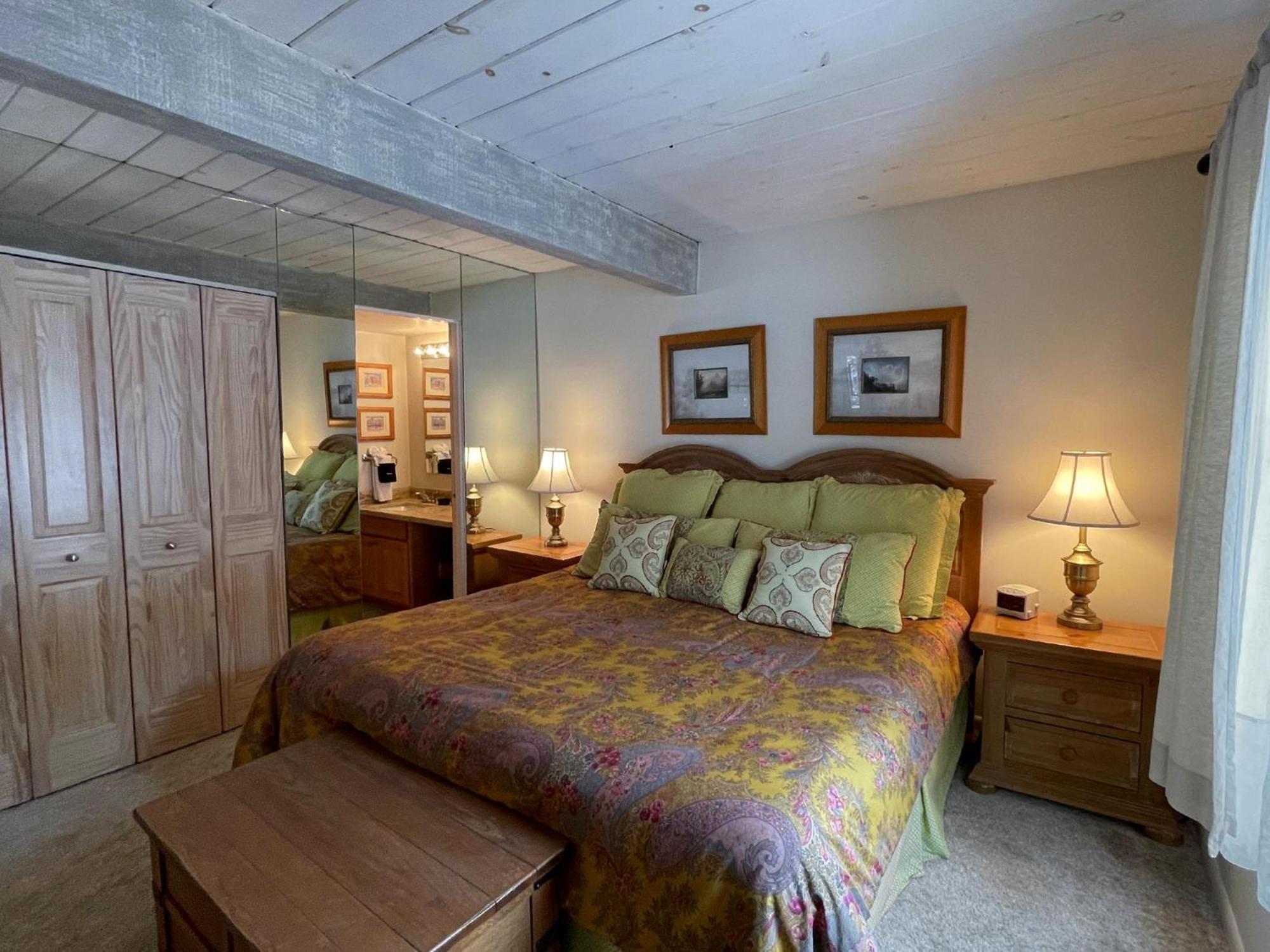 Lift One - Top-Floor One-Bedroom With A View Aspen Camera foto