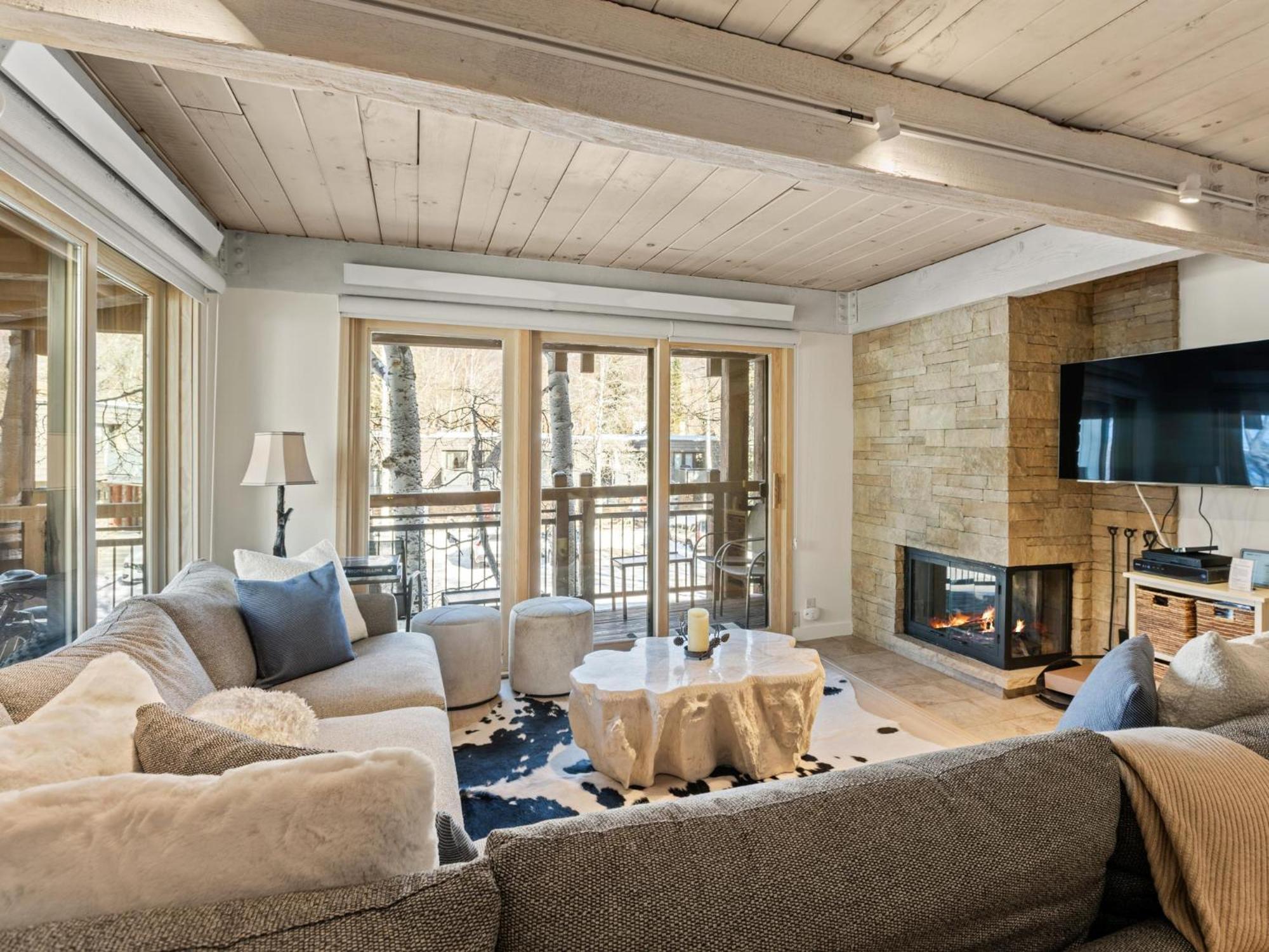Lift One - Top-Floor One-Bedroom With A View Aspen Camera foto